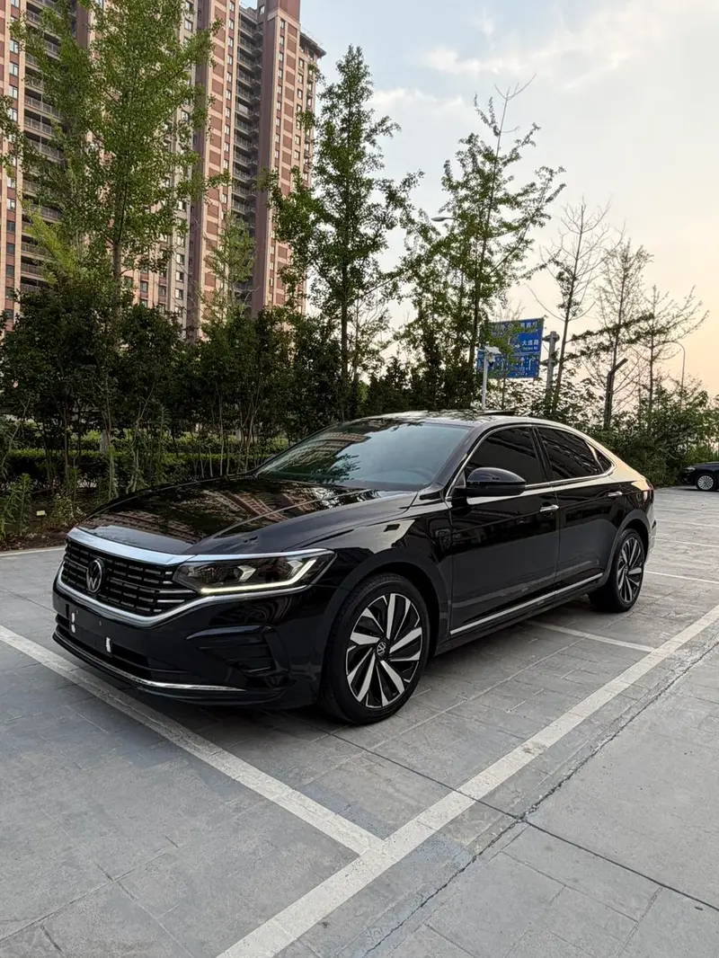 Volkswagen Passat, 2022
