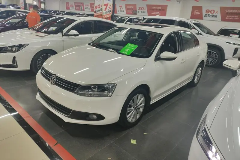 Volkswagen Sagitar, 2014