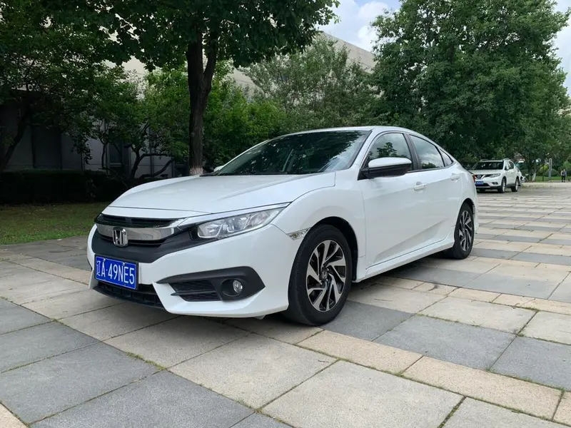 Honda Civic 220TURBO CVT Luxury Edition, 2016 — фото 1