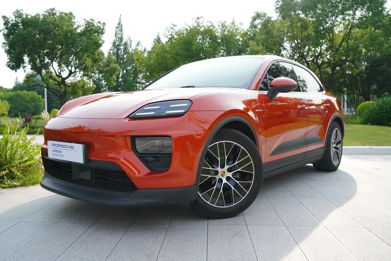 Porsche Macan EV, 2024