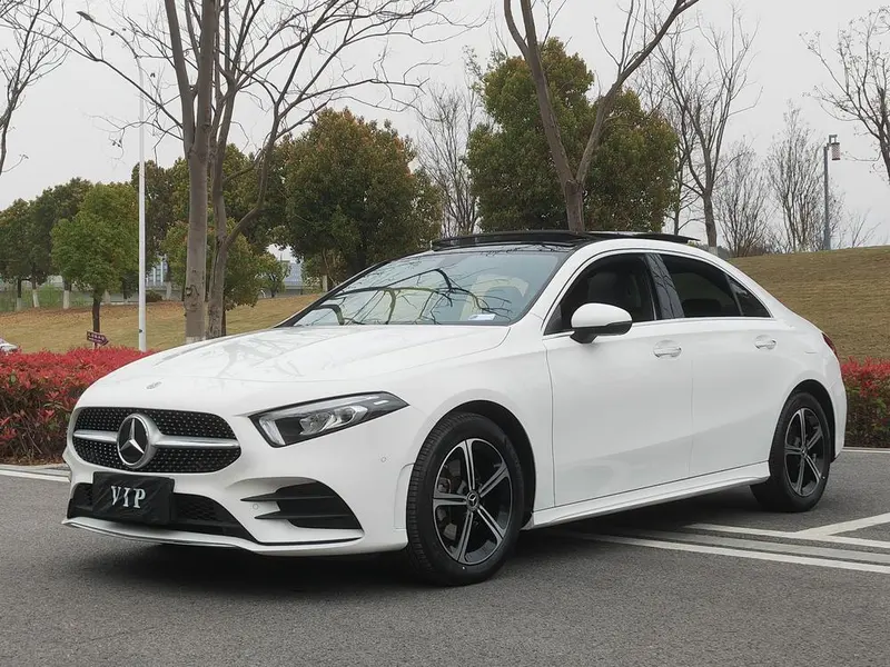 Mercedes-Benz A-Class Facelift A 200 L Sport Fashion Edition, 2022 — фото 1