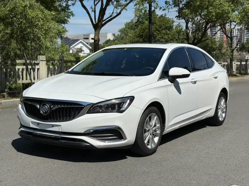Buick Verano Sedan 20T Dual Clutch Elite Version, 2018 — фото 1