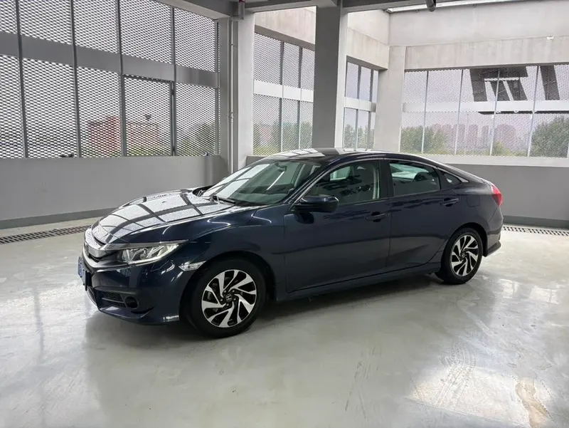 Honda Civic 220TURBO CVT Luxury Edition, 2016 — фото 1