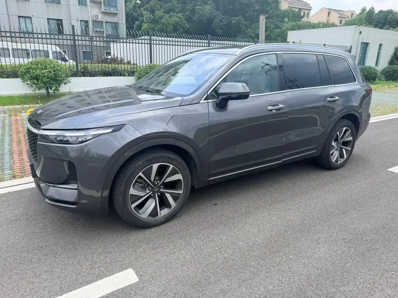 Li Auto ONE EREV 6 Seater Edition, 2021 — фото 1