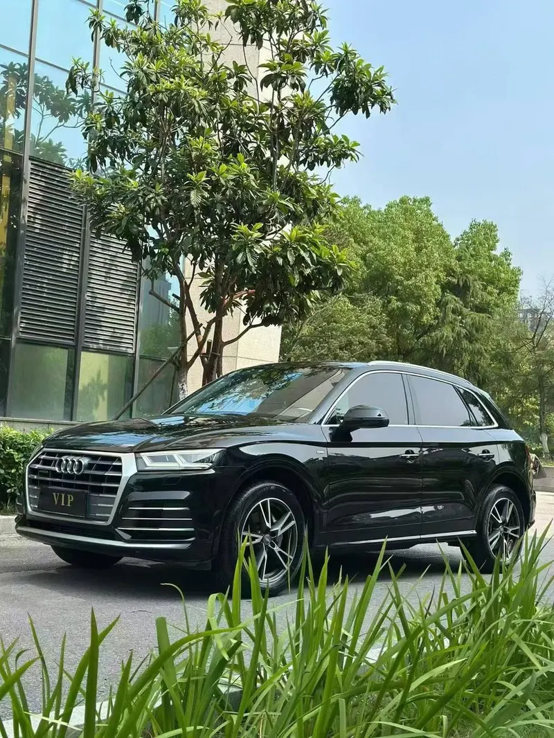 Audi Q5L, 2020