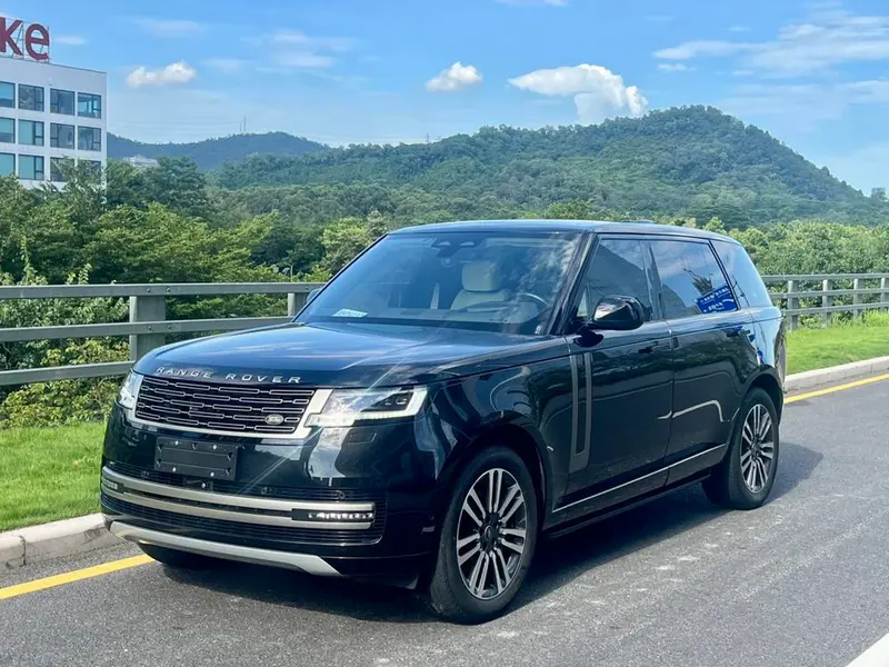 Land Rover Range Rover 3.0 L6 400PS Extended Edition, 2023 — фото 1