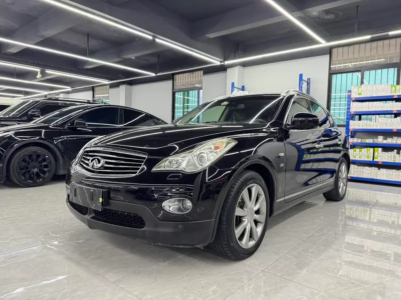 Infiniti QX50 (Import) 2.5L 2WD Edition, 2013 — фото 1