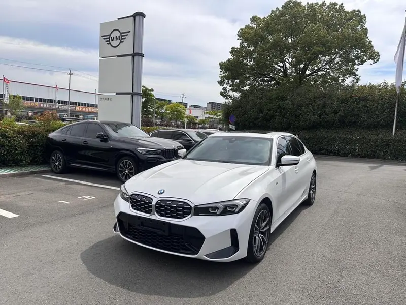 BMW 3-Series 325Li M Sport, 2023 — фото 1