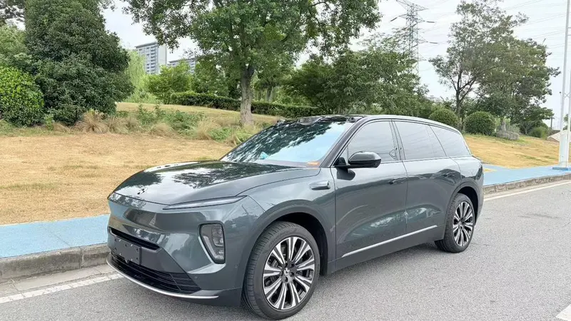 NIO ES8, 2023