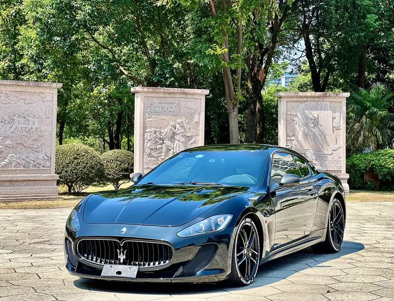 Maserati GranTurismo 4.7L MC Stradale, 2012 — фото 1