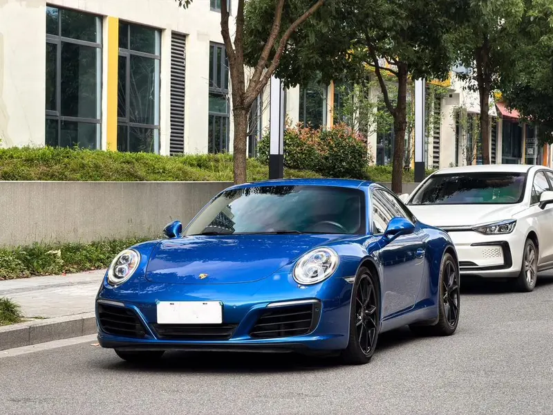 Porsche 911, 2016
