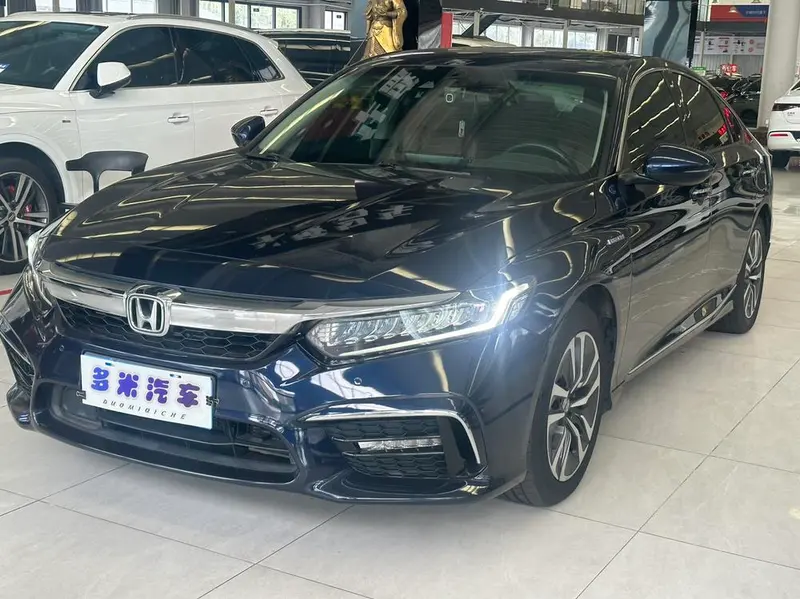 Honda Inspire Sharp · Hybrid 2.0L Edition CN6, 2019 — фото 1