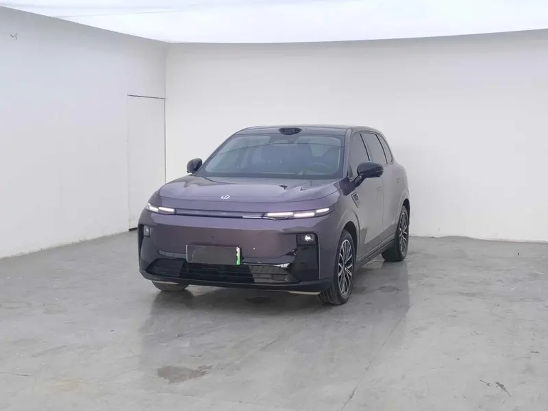 Leapmotor B10, 2025