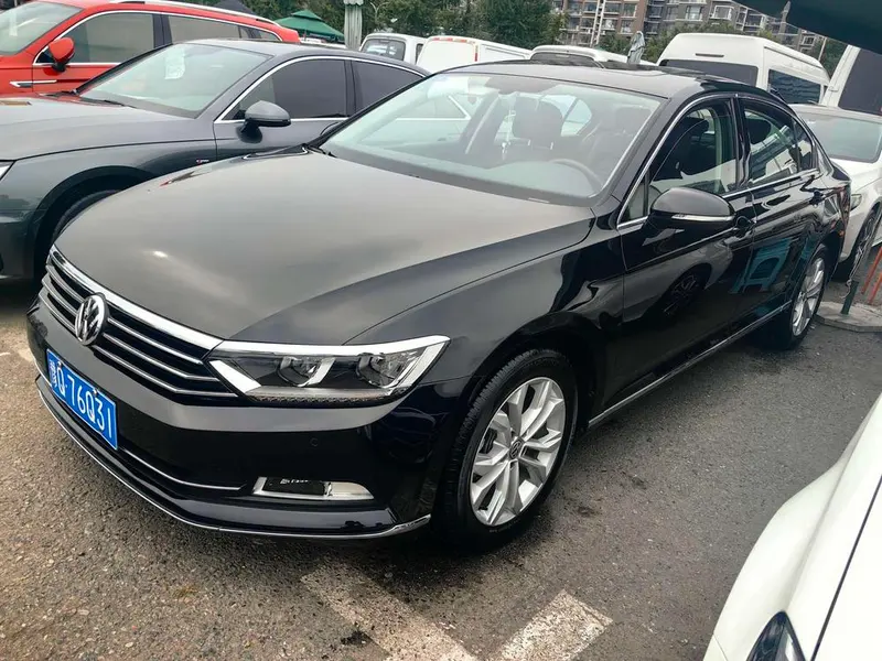 Volkswagen Magotan 330TSI DSG Luxury Version CN6, 2019 — фото 1