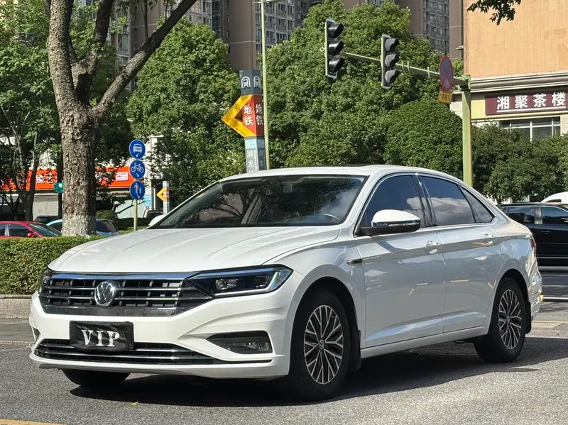 Volkswagen Sagitar, 2021