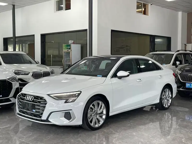 Audi A3 Facelift A3L Limousine 35 TFSI Fashion Elite Version, 2023 — фото 1