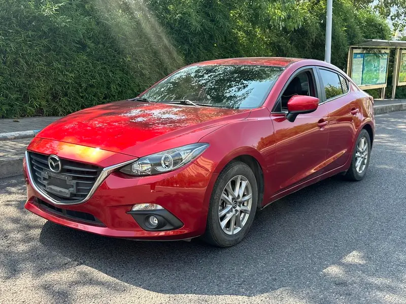 Mazda 3 Axela, 2016