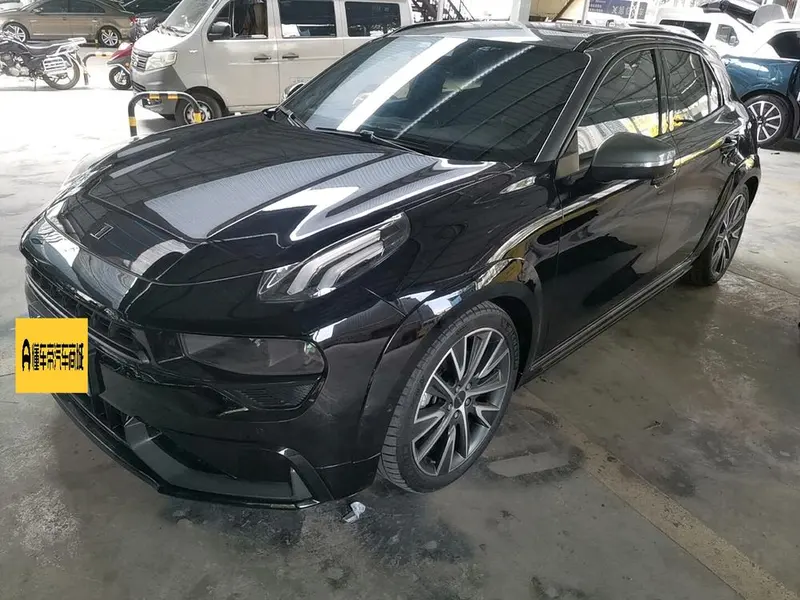 Lynk & Co 02 Hatchback, 2021
