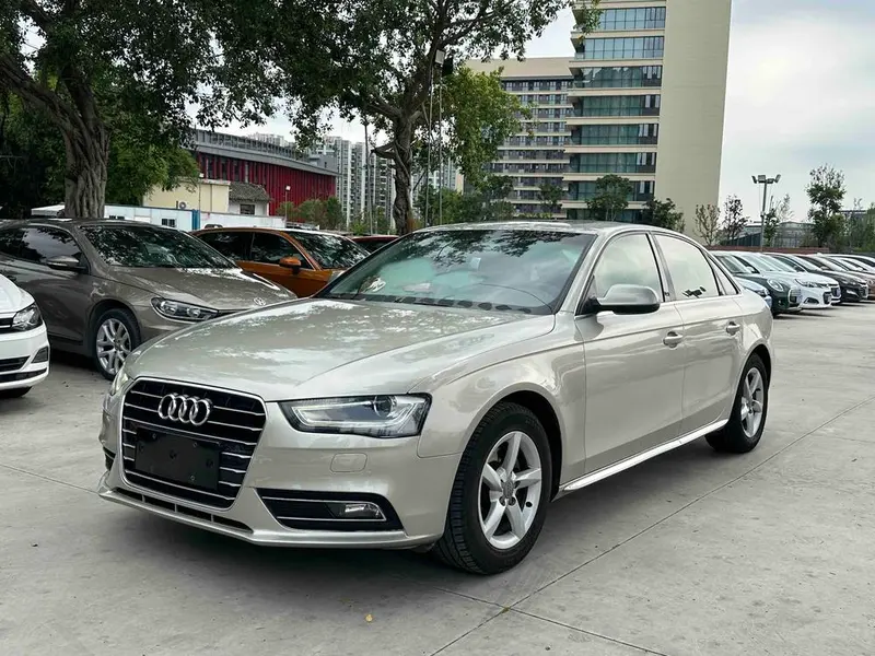 Audi A4L 35 TFSI Auto Standard Version, 2015 — фото 1