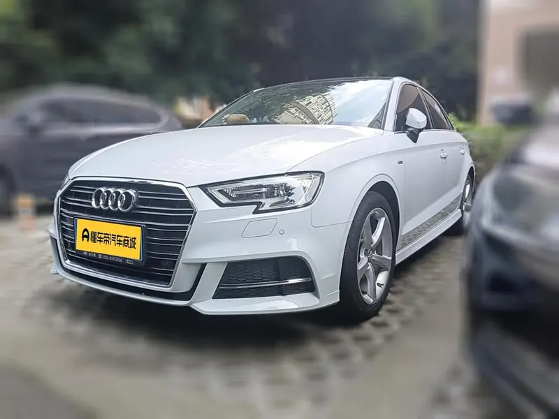 Audi A3 30 Version Limousine 35 TFSI Fashion Version, 2018 — фото 1