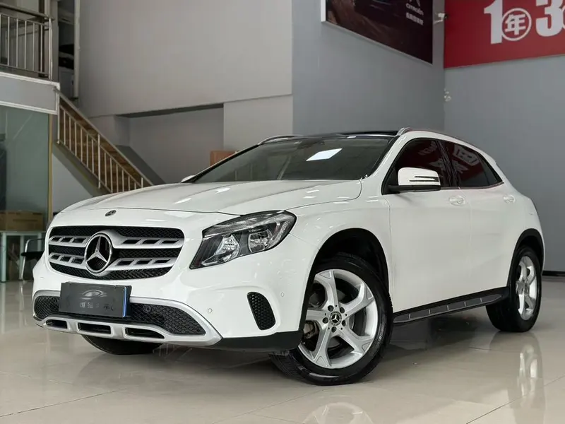Mercedes-Benz GLA GLA 200 Fashion Version, 2017 — фото 1