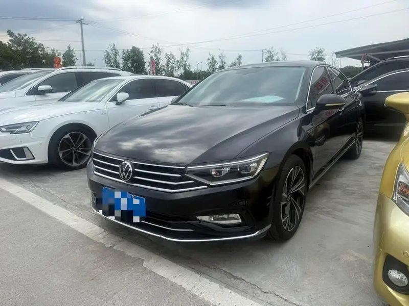 Volkswagen Magotan 330TSI DSG 30 Anniversary Edition, 2021 — фото 1