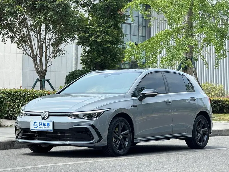 Volkswagen Golf 280TSI DSG R-Line, 2023 — фото 1