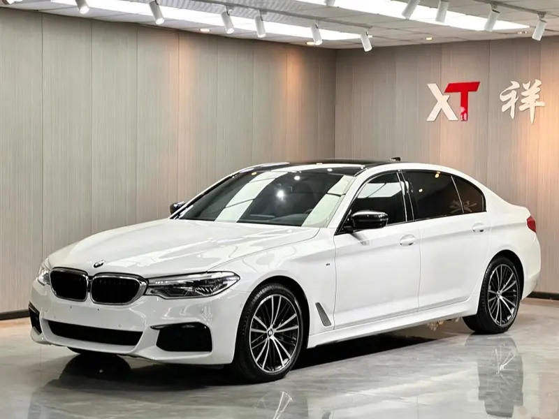 BMW 5-Series, 2020