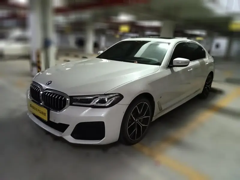 BMW 5-Series, 2021