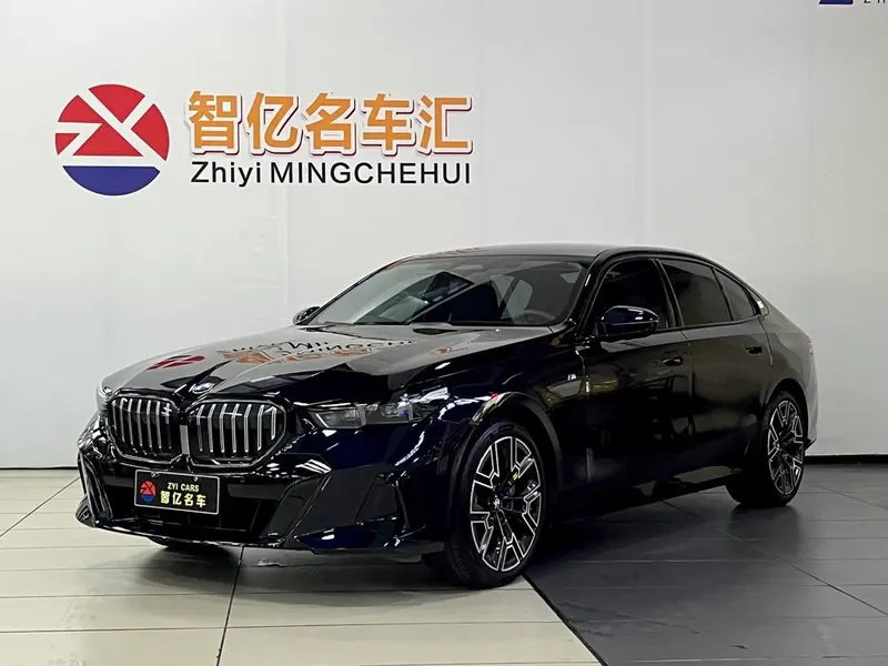 BMW 5-Series, 2024
