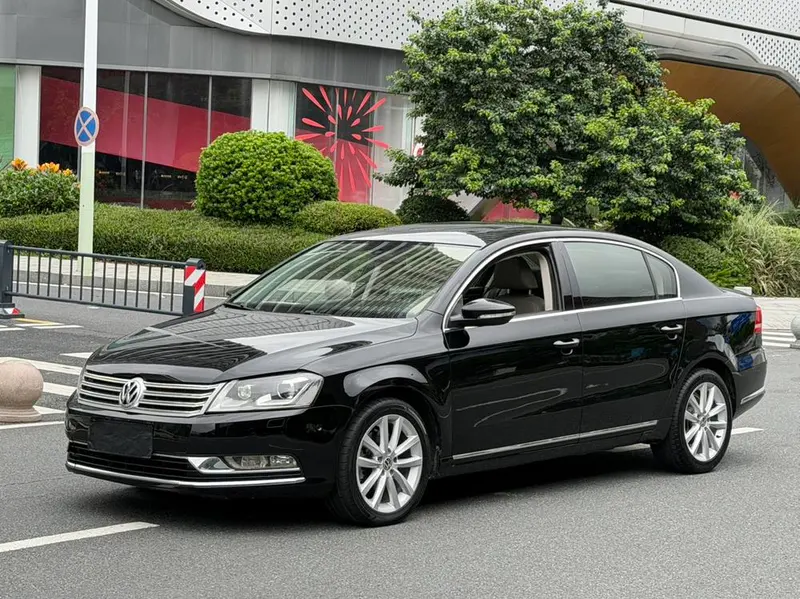 Volkswagen Magotan 2.0TSI Premium Version, 2015 — фото 1