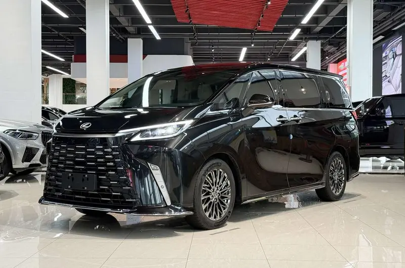 Lexus LM, 2023