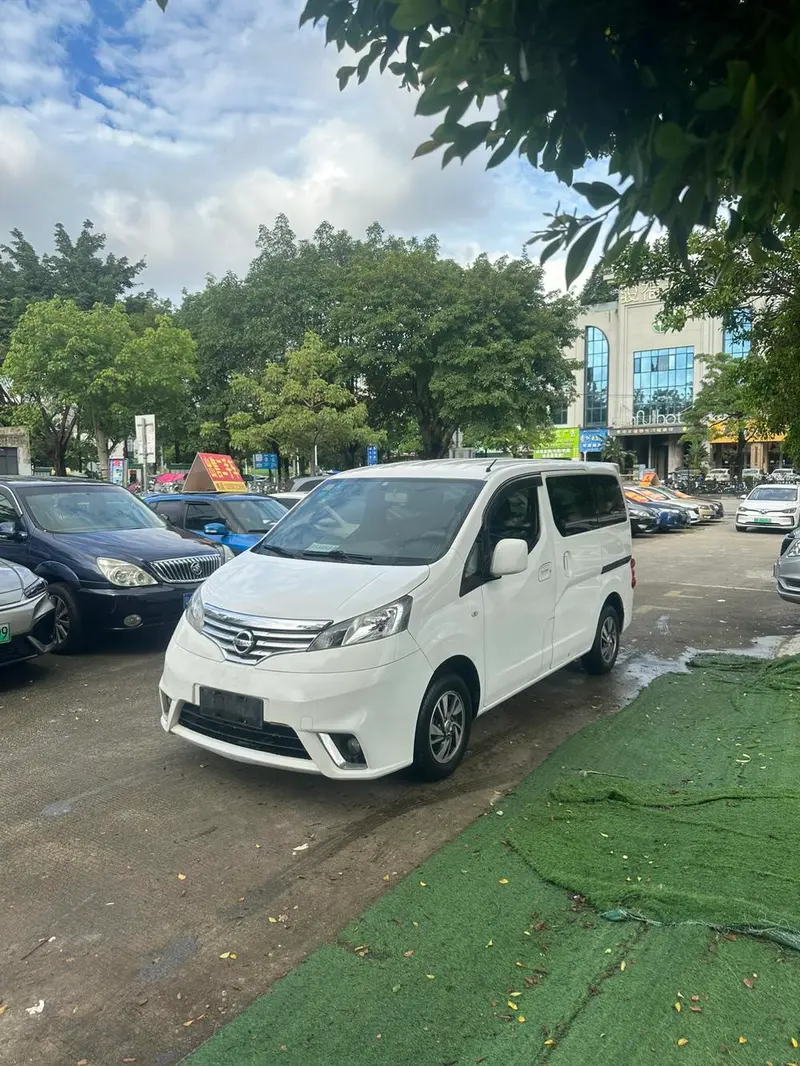 Nissan NV200, 2014