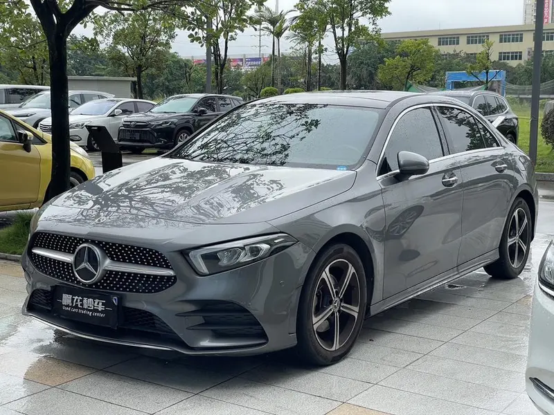 Mercedes-Benz A-Class Facelift A 200 L Sport Fashion Edition, 2022 — фото 1