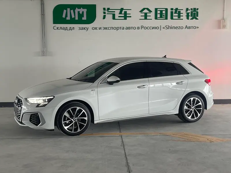 Audi A3 Facelift Sportback 35 TFSI Sport Version, 2023 — фото 1
