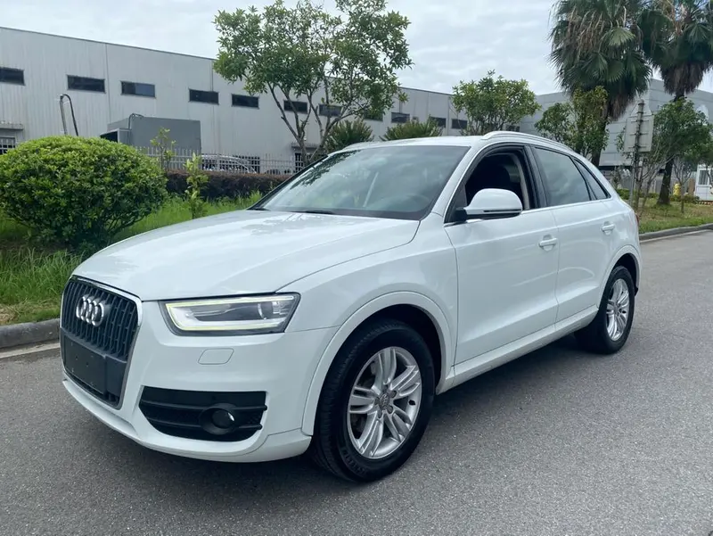 Audi Q3, 2013