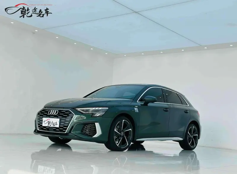 Audi A3 Sportback 35 TFSI Fashion Sport Version, 2022 — фото 1