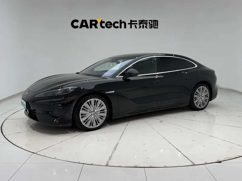 Denza Z9 DM, 2024