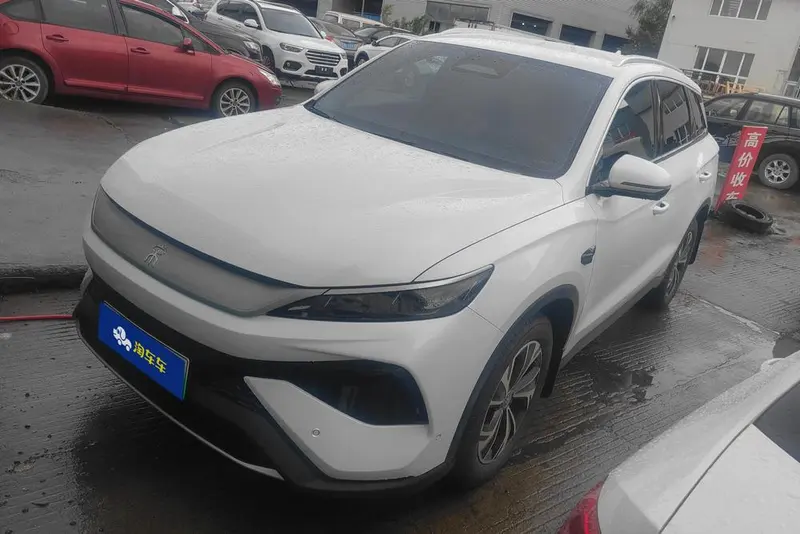 BYD Song Pro DM Smart Drive Edition DM-i 75KM Leading Version, 2025 — фото 1