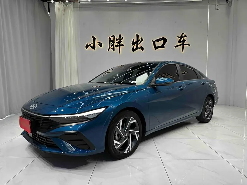 Hyundai Elantra, 2023