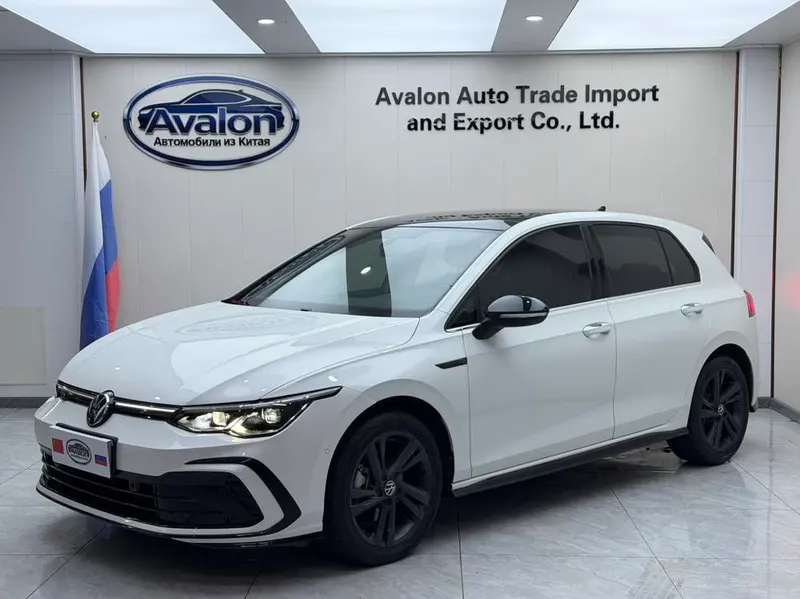 Volkswagen Golf 280TSI DSG R-Line Lite, 2023 — фото 1