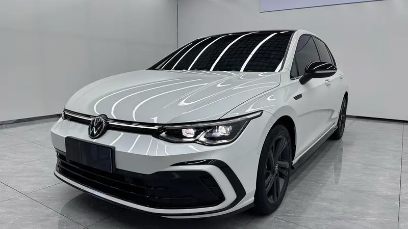 Volkswagen Golf 280TSI DSG R-Line Lite, 2023 — фото 1