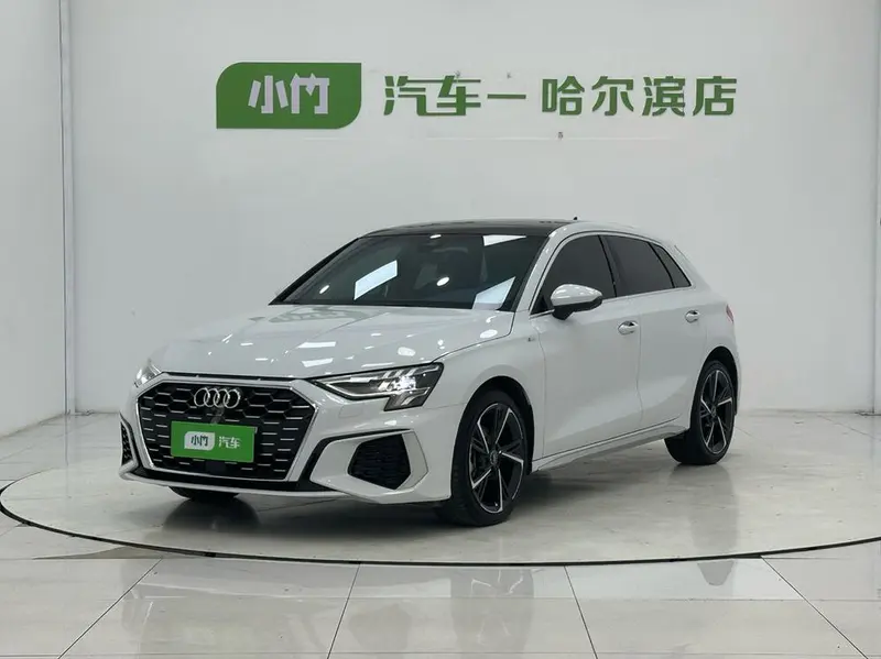 Audi A3 Facelift Sportback 35 TFSI Fashion Sport Version, 2023 — фото 1