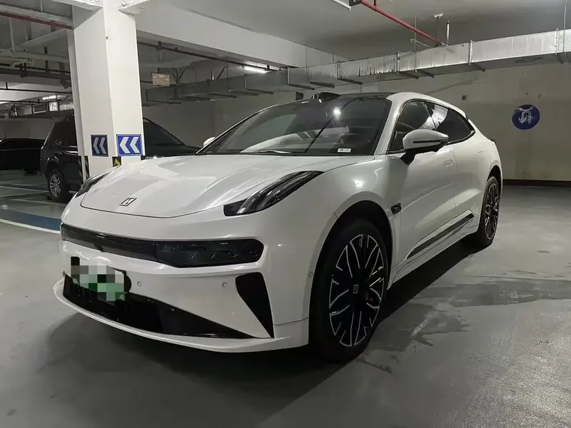 Zeekr 001, 2025