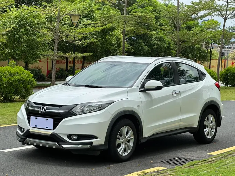 Honda Vezel 1.5L CVT 2WD Comfort Version, 2015 — фото 1