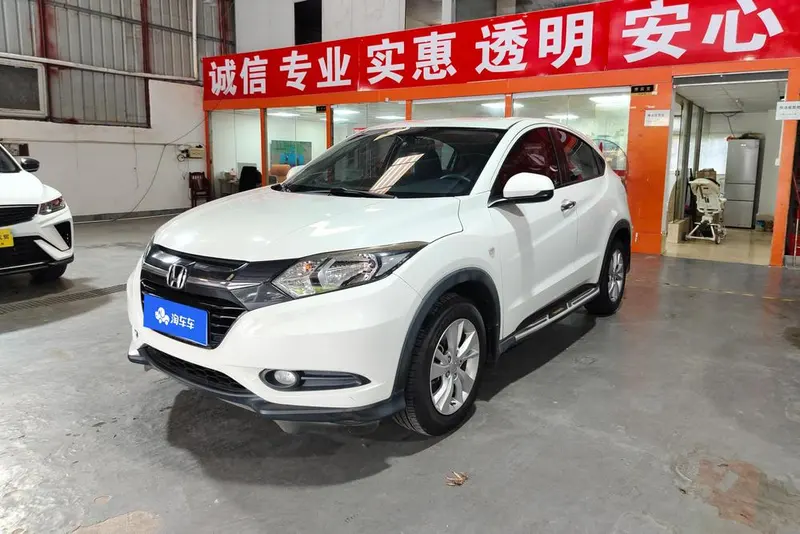 Honda Vezel 1.5L CVT 2WD Comfort Version, 2015 — фото 1