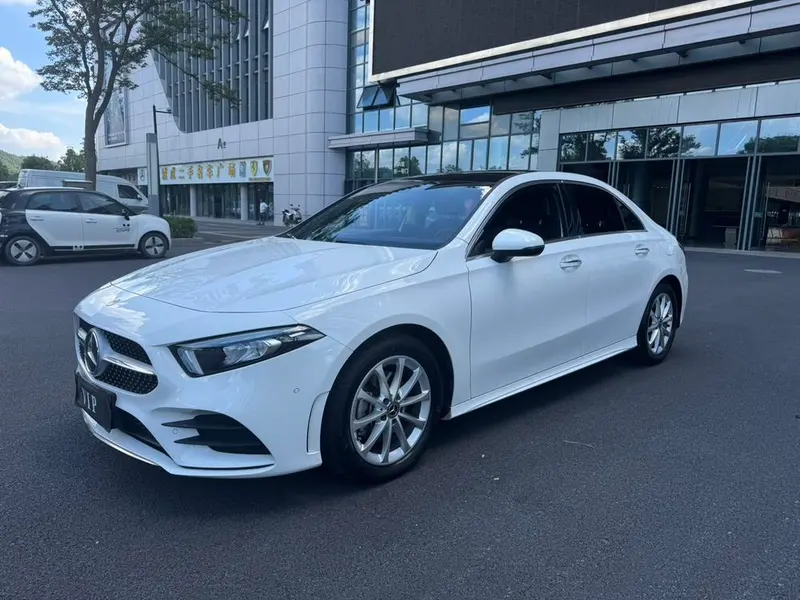 Mercedes-Benz A-Class A 200 L Sport Fashion Edition, 2021 — фото 1