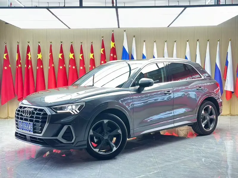 Audi Q3, 2022