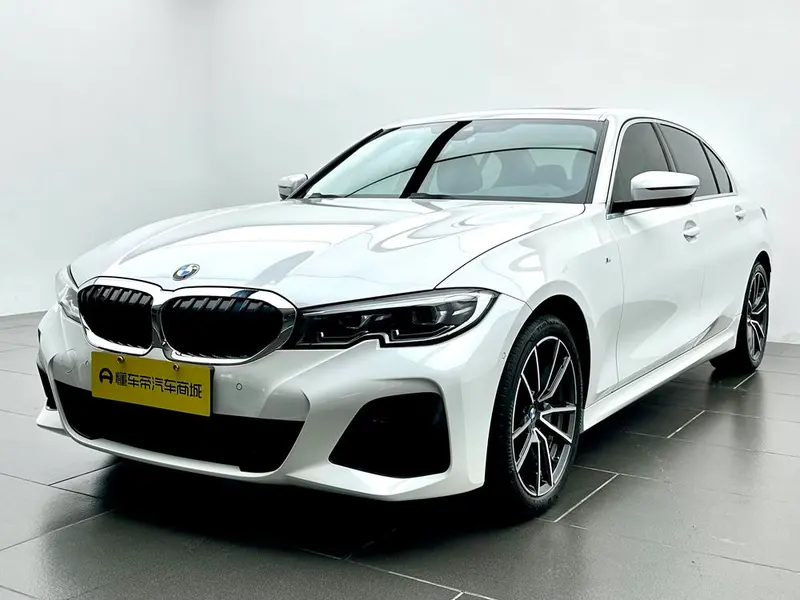 BMW 3-Series, 2022