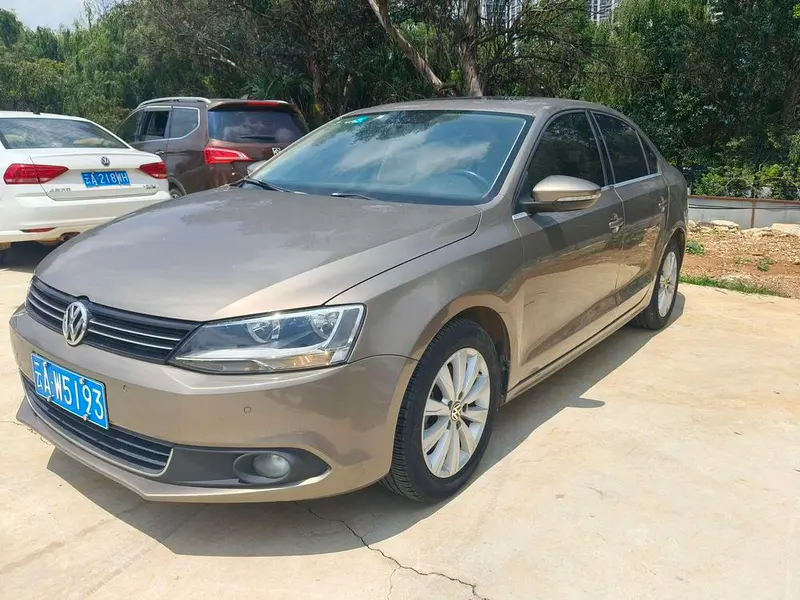 Volkswagen Sagitar, 2014
